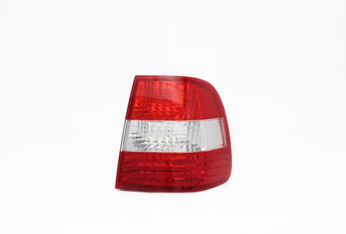 Lanterna Traseira Ld (canto) Volkswagen Polo 03-M07/06  SEDAN / Arteb 460340